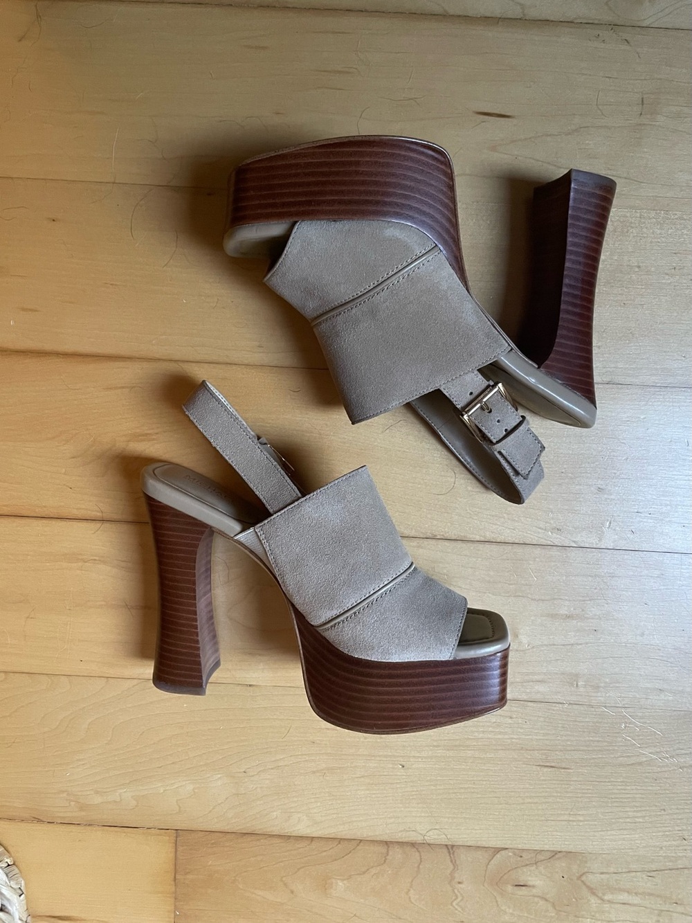 ✨Rye chunky suede platform heel sandals✨ - Picture 6 of 6